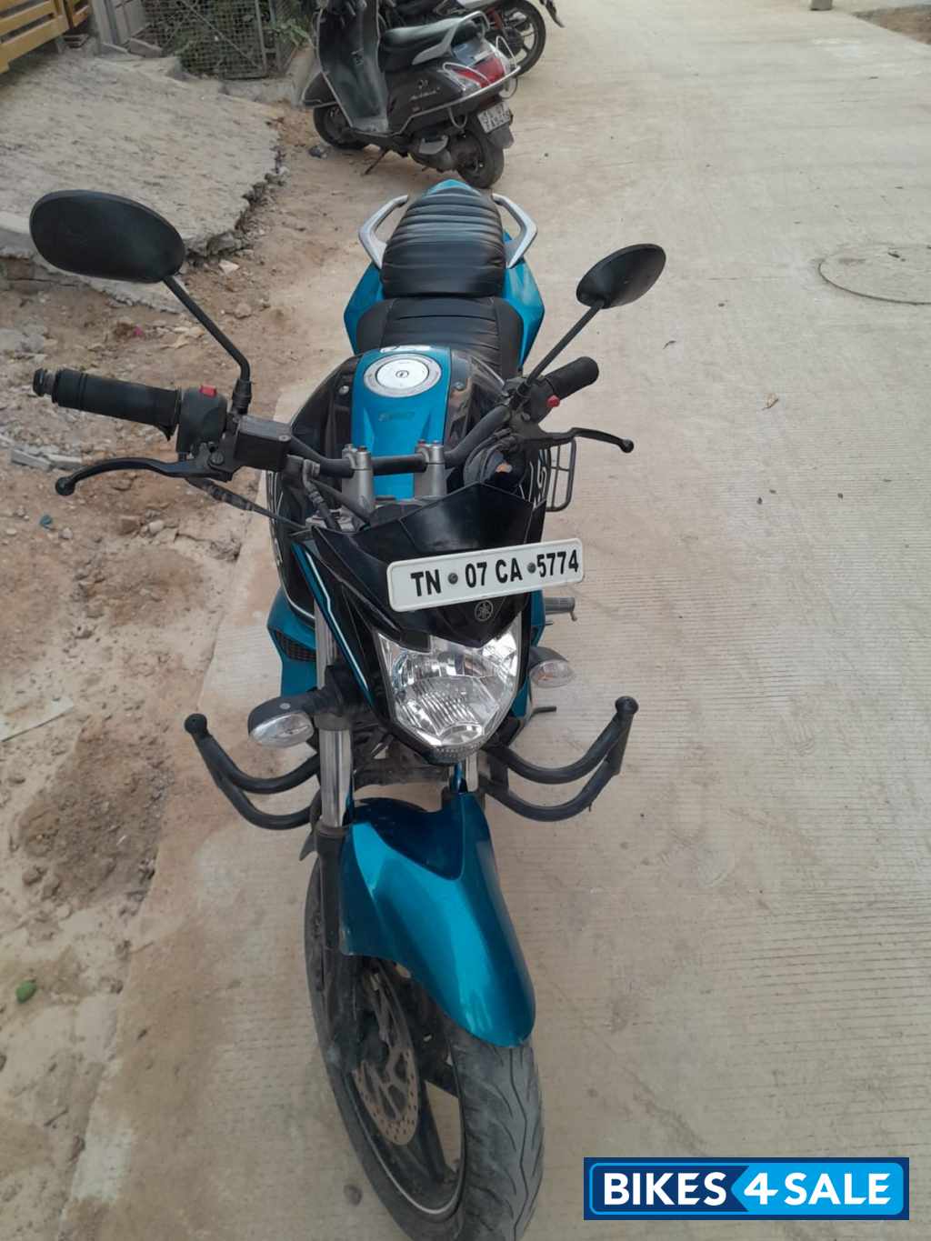 Yamaha FZ-S FI V2 Yamaha FZ-S FI V2