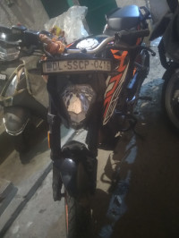 Black & Orange KTM Duke 125 2020