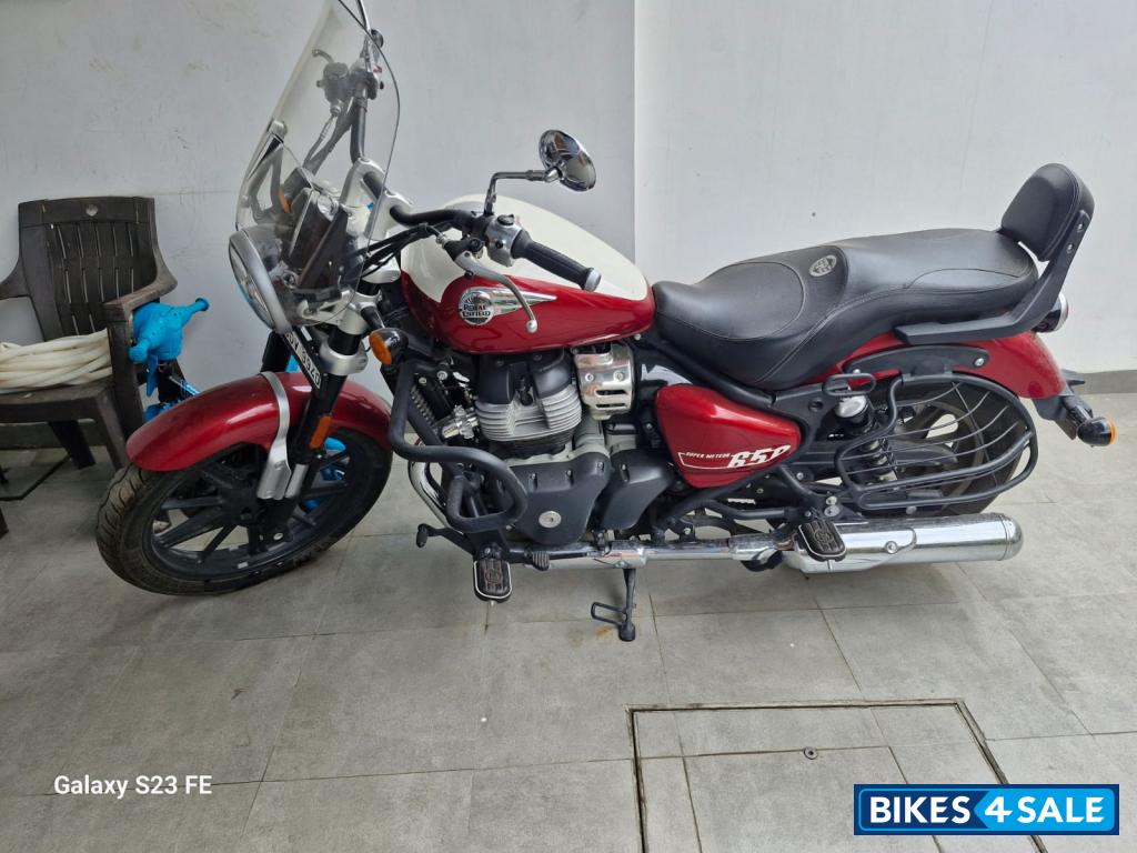 Royal Enfield Super Meteor 650