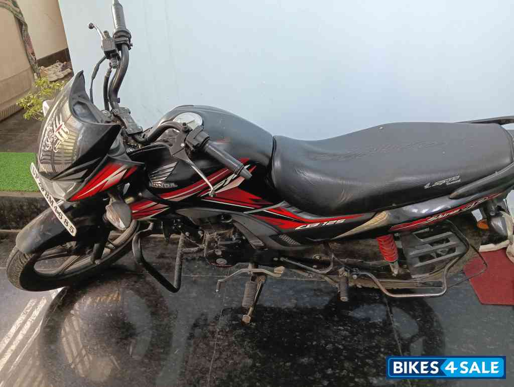 Black Honda CB Shine SP