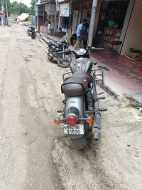 Gunmetal Grey Royal Enfield Classic Gunmetal Grey
