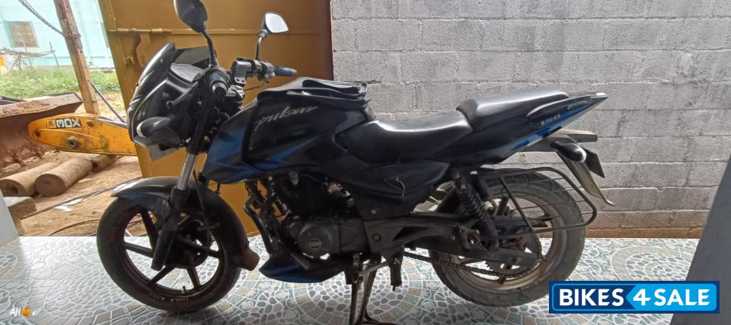Bajaj Pulsar 150 Twin Disc BS6 Bajaj Pulsar 150 Twin Disc BS6