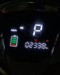 Polar White Fleeto Magnum