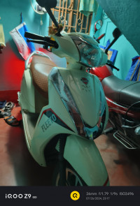 Polar White Fleeto Magnum