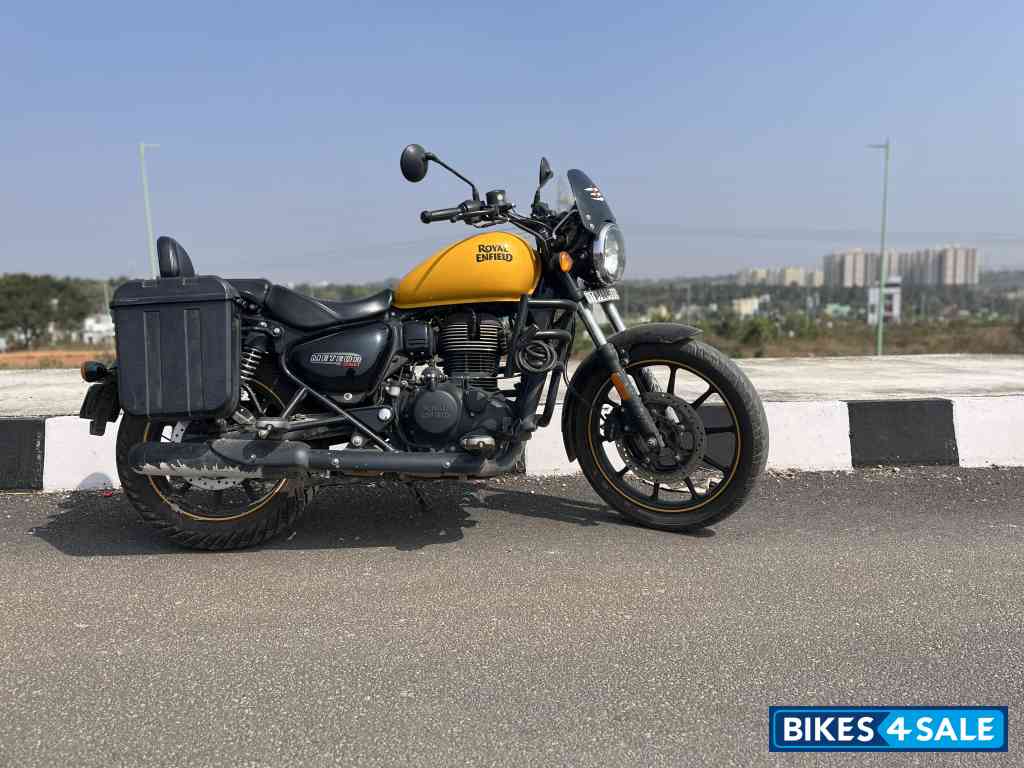 Yellow Royal Enfield Meteor 350 Fireball