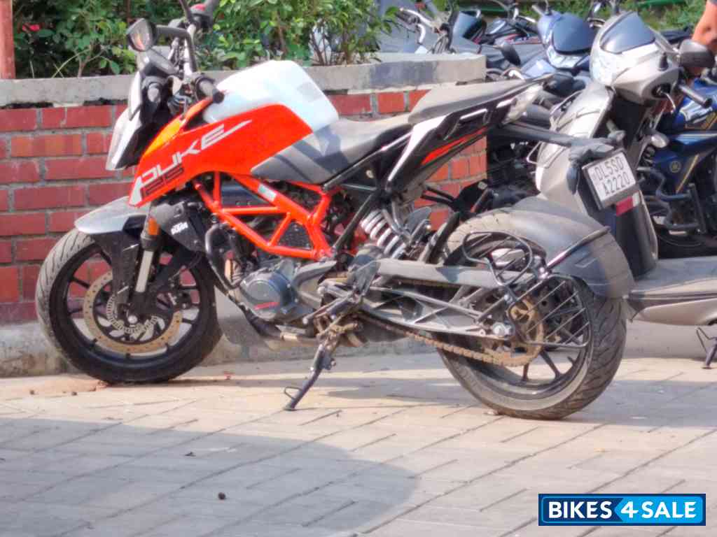 KTM Duke 125