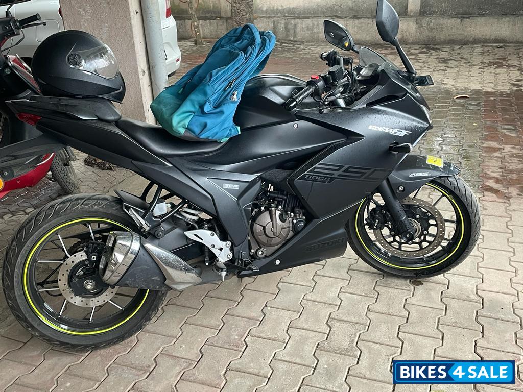 Suzuki Gixxer SF 250