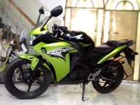 Honda CBR 150R 2014 Model