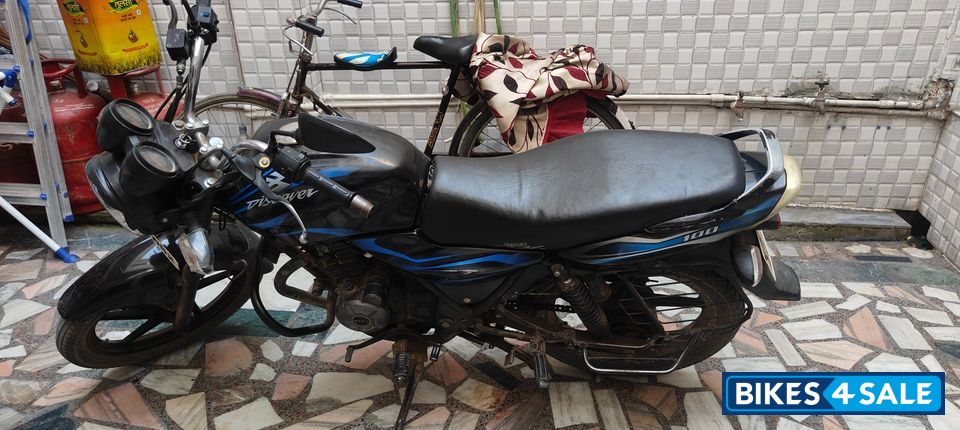 Bajaj Discover DTSi 150