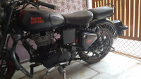 Royal Enfield Classic Stealth Black  Model