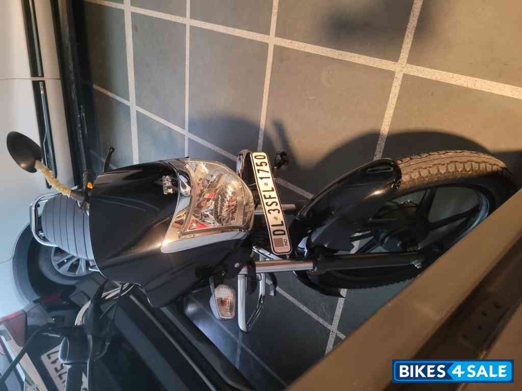 Black TVS Radeon BS6 Black TVS Radeon BS6