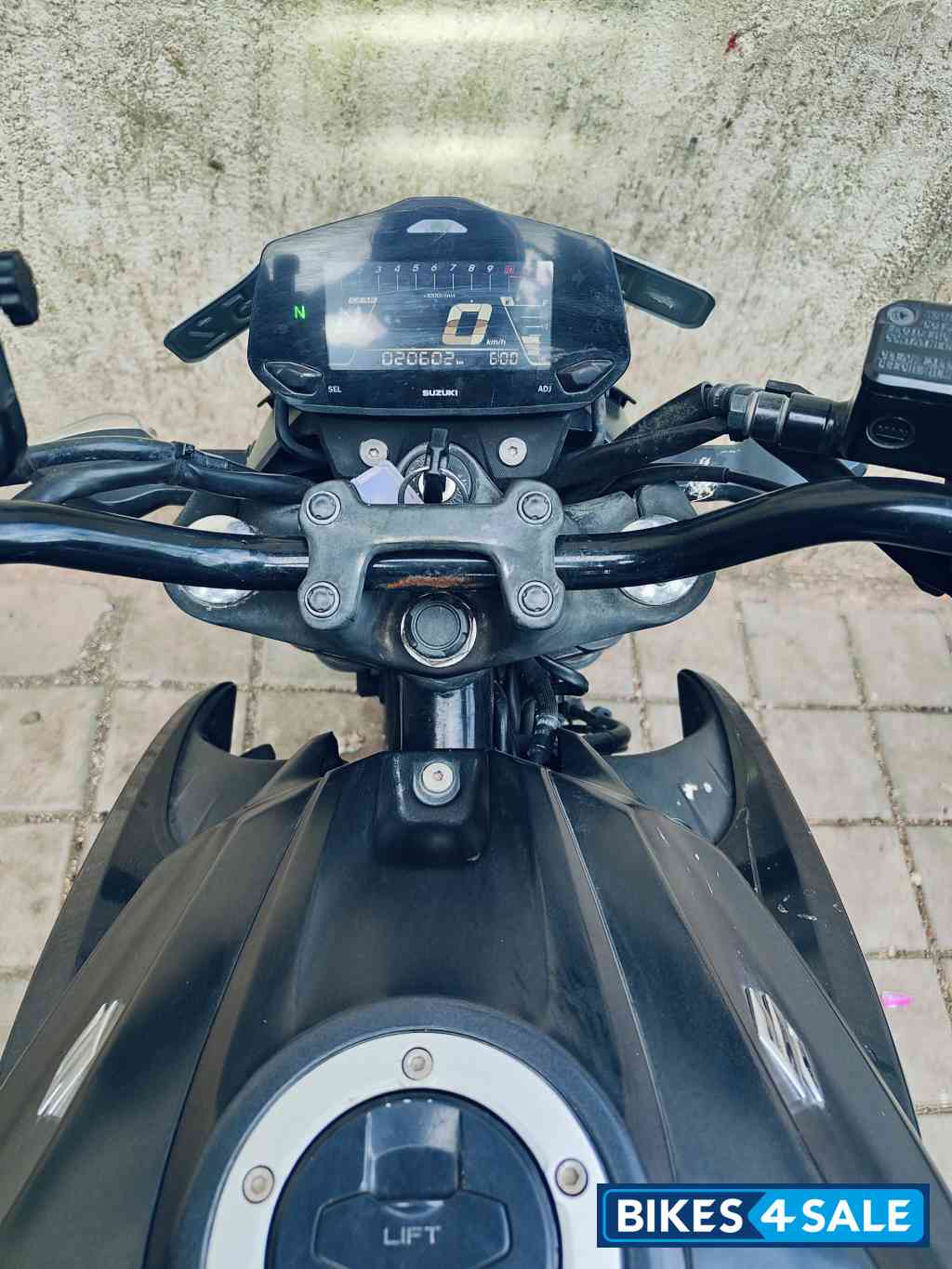 Mat Black Suzuki Gixxer 250 Mat Black Suzuki Gixxer 250
