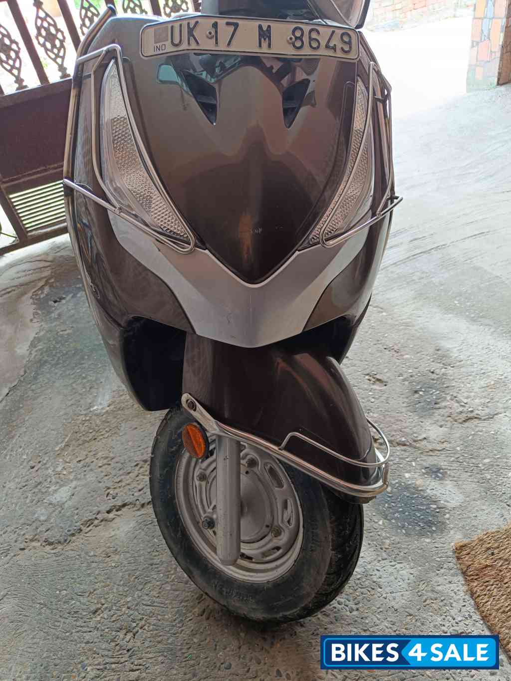 Chestnut Bronze Hero Destini 125 Chestnut Bronze Hero Destini 125