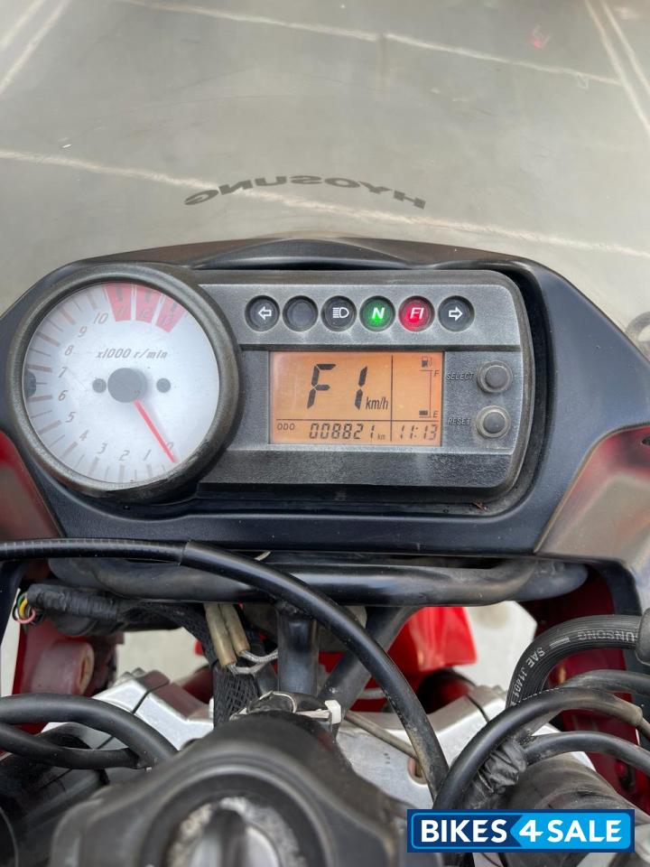 Red And Black Hyosung GT250R Red And Black Hyosung GT250R