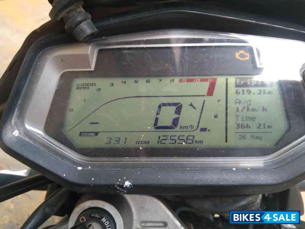 White Hero Xpulse 200 4V Pro White Hero Xpulse 200 4V Pro