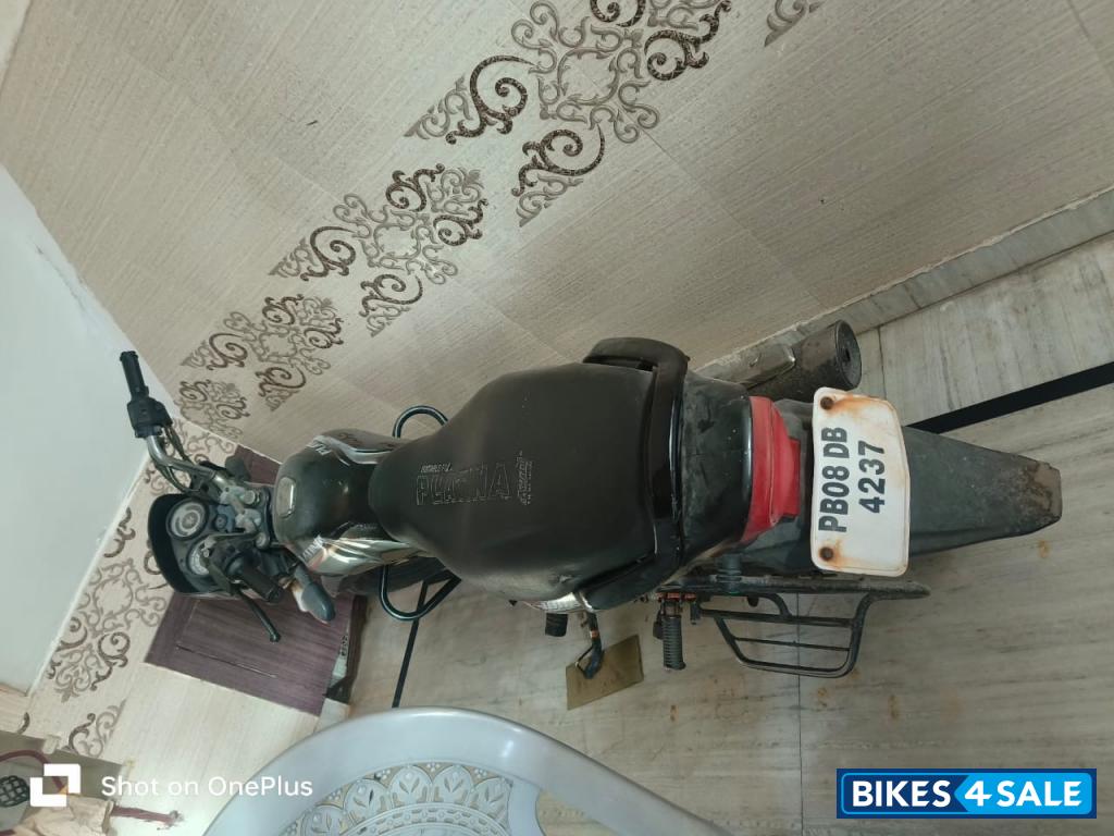 Black Red Bajaj Platina 100 ES Black Red Bajaj Platina 100 ES