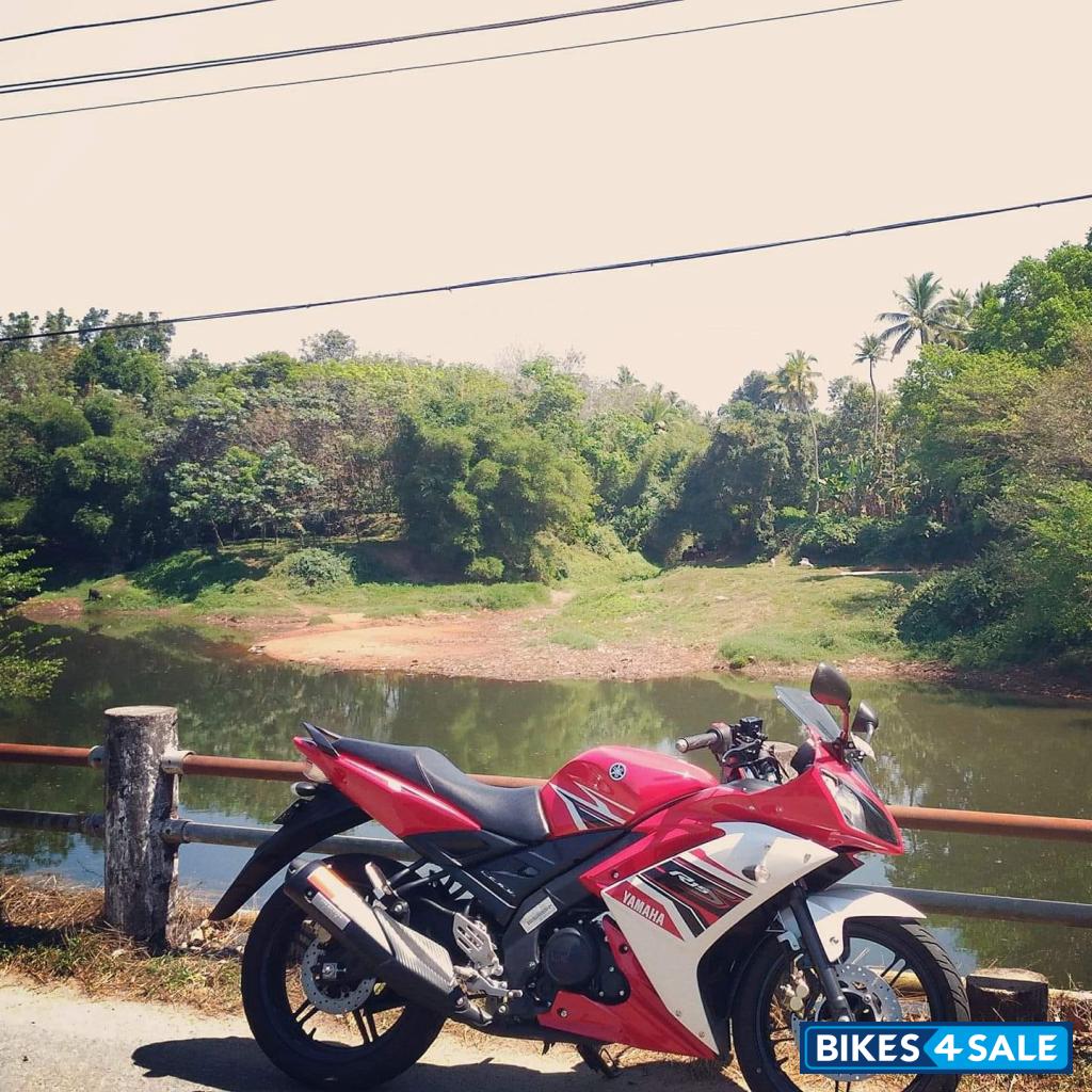 Red And White Yamaha YZF R15 S Red And White Yamaha YZF R15 S