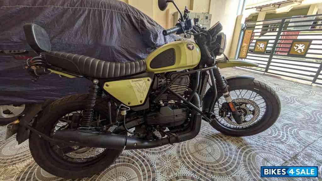 Yezdi Scrambler Single Tone Yezdi Scrambler Single Tone