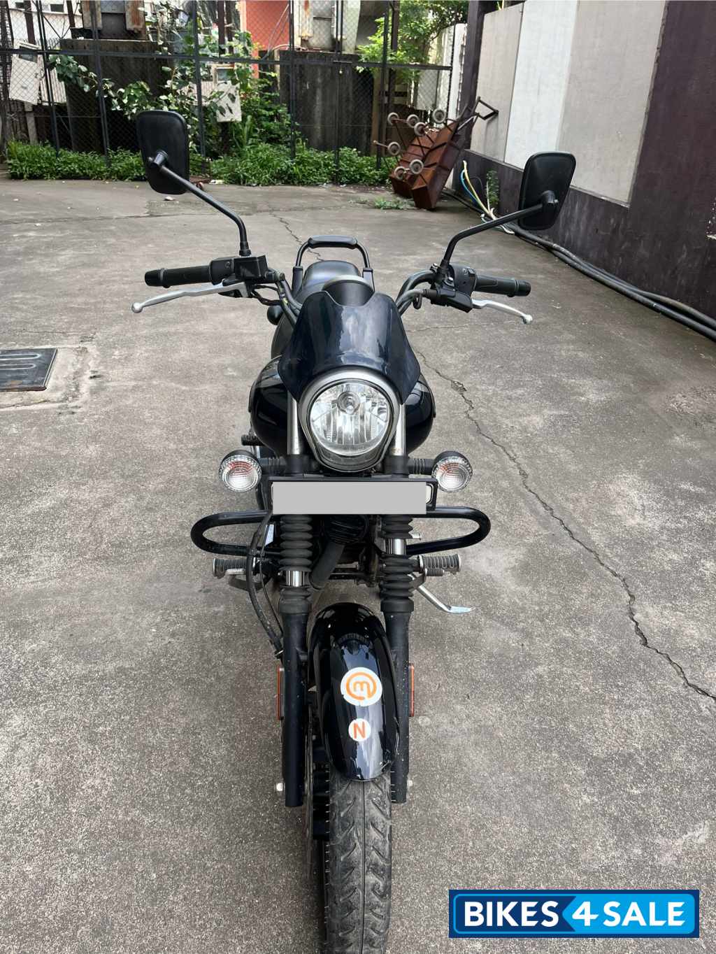 Black Bajaj Avenger Street 160 Black Bajaj Avenger Street 160