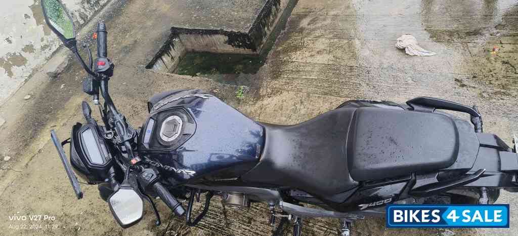 Dark Blue Bajaj Dominar 400 Disc Dark Blue Bajaj Dominar 400 Disc