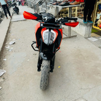 KTM Duke 125