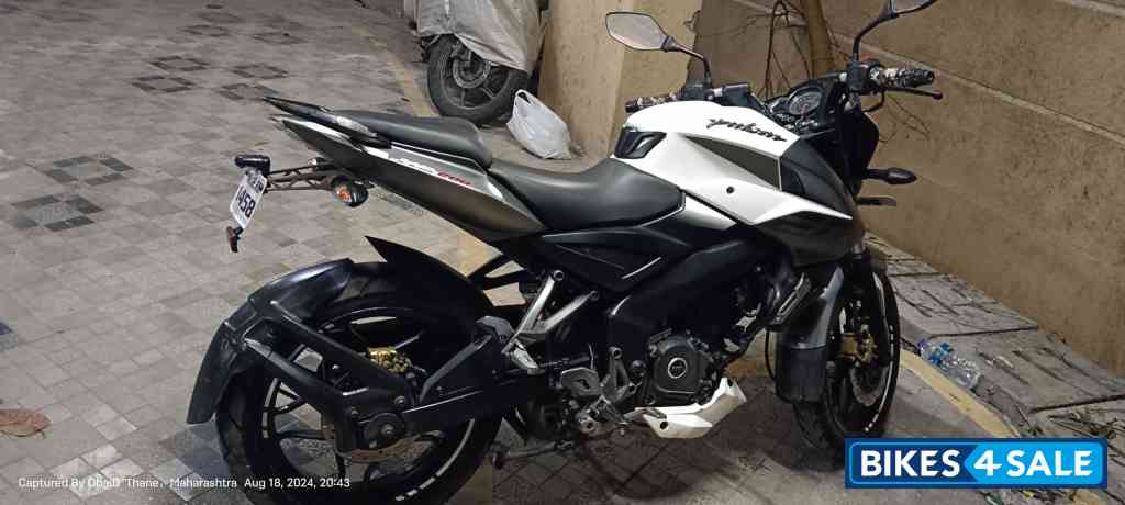 Bajaj Pulsar 200 NS Bajaj Pulsar 200 NS