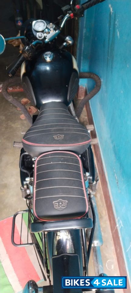 Black Royal Enfield Classic 350 BS VI Black Royal Enfield Classic 350 BS VI