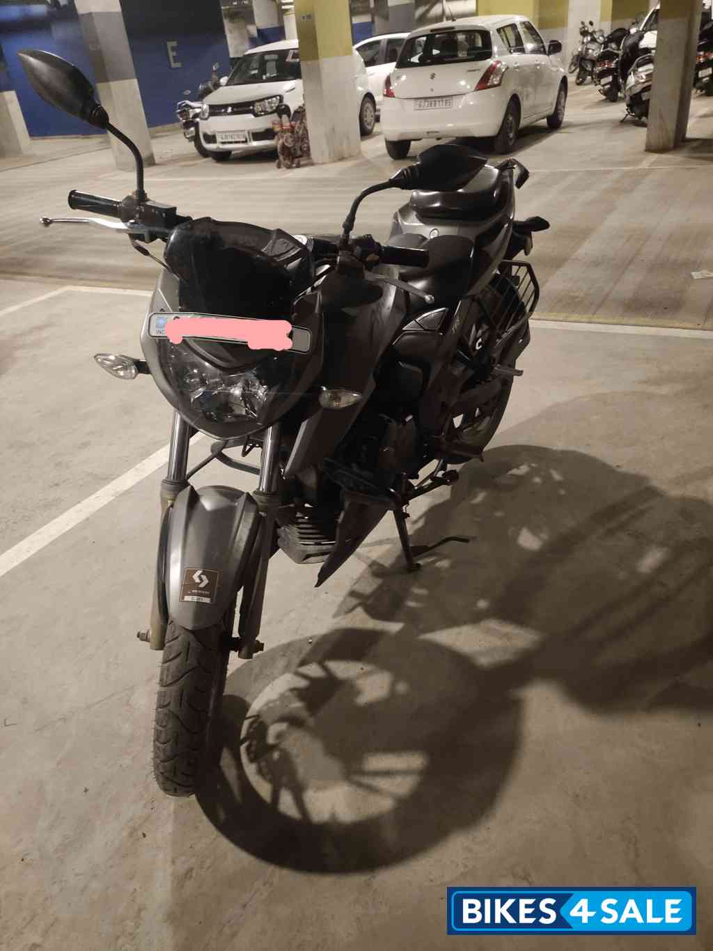 Grey TVS Apache RTR 200 4V Grey TVS Apache RTR 200 4V