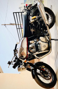 Royal Enfield Interceptor 650 Twin  Model