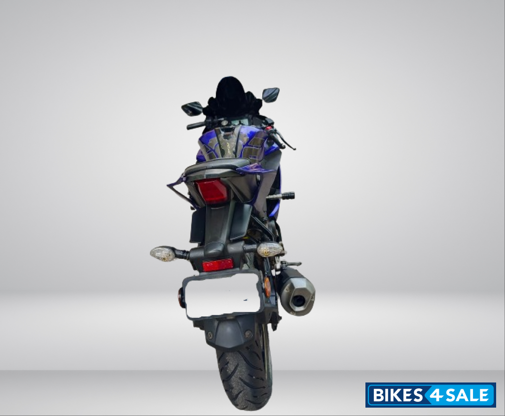 Yamaha YZF R15 Yamaha YZF R15