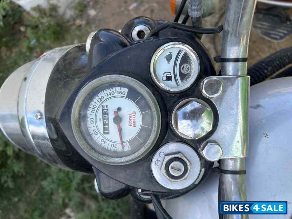 Royal Enfield Classic 500