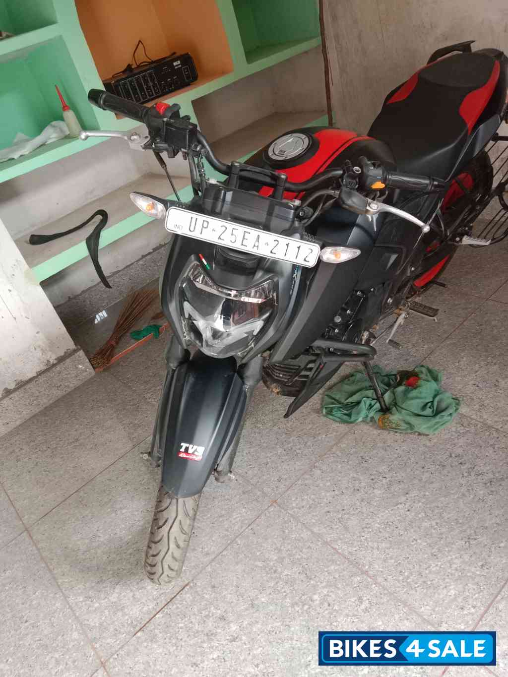 TVS Apache RTR 160 4V TVS Apache RTR 160 4V