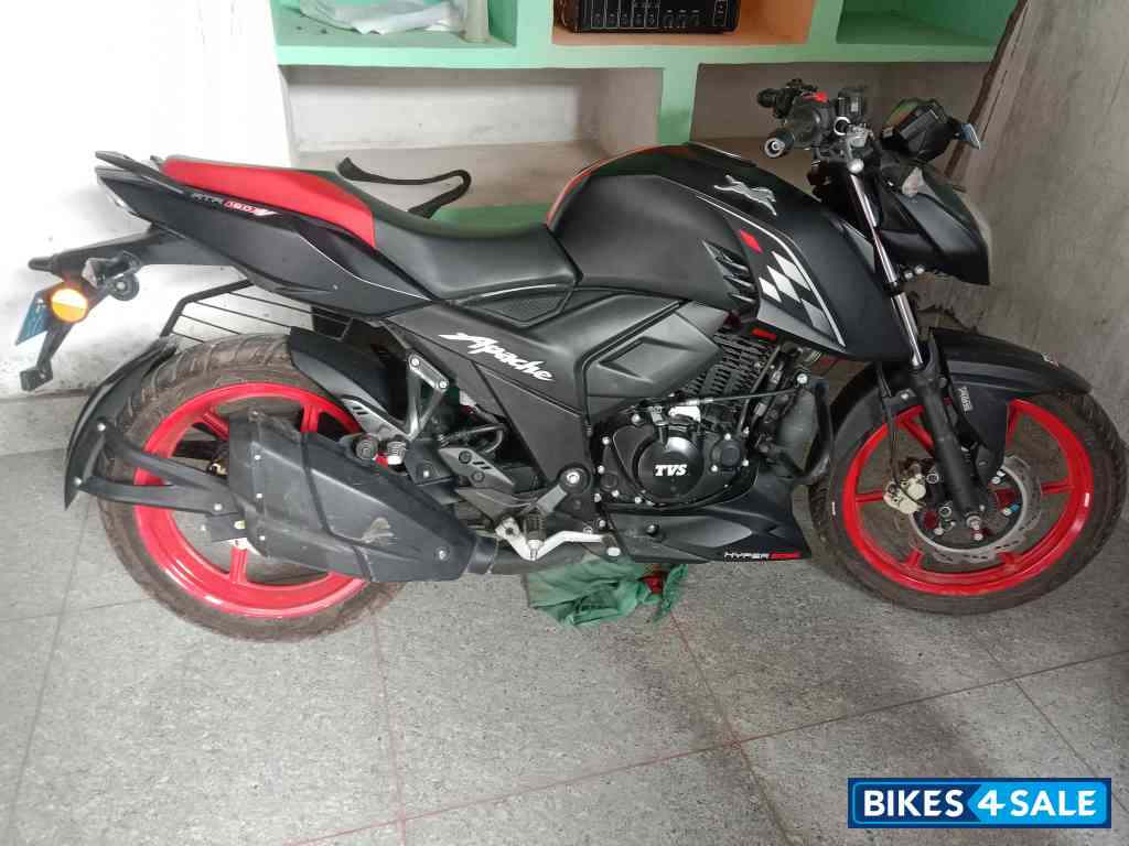 TVS Apache RTR 160 4V TVS Apache RTR 160 4V