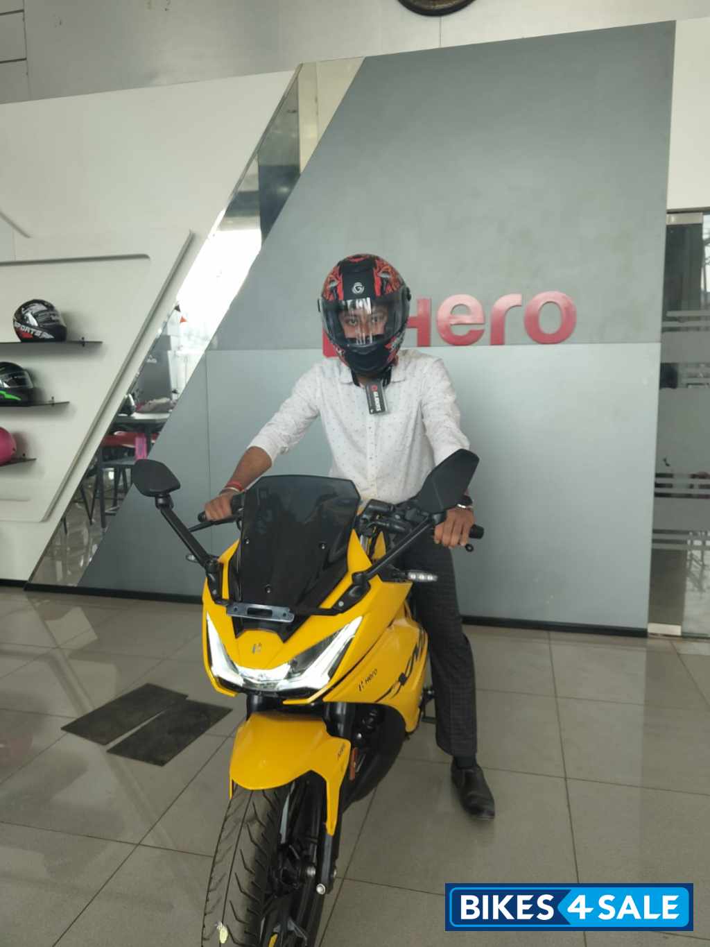 Yellow Hero Karizma XMR Yellow Hero Karizma XMR