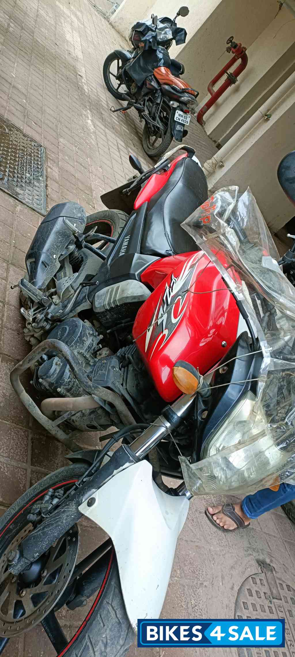 Red And White Yamaha FZ-S Red And White Yamaha FZ-S