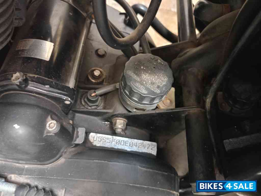 Black Royal Enfield Thunderbird 500 Black Royal Enfield Thunderbird 500