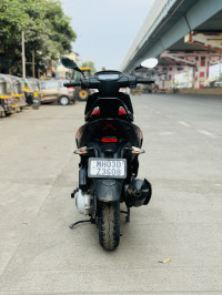 Aprilia SR 160 Carbon ABS