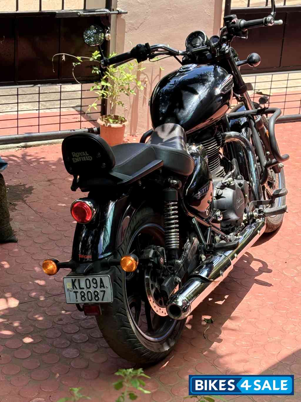 Royal Enfield Meteor 350 Stellar