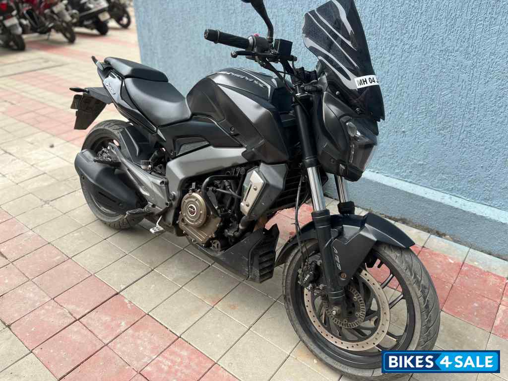 Matt Grey Bajaj Dominar 400 Disc