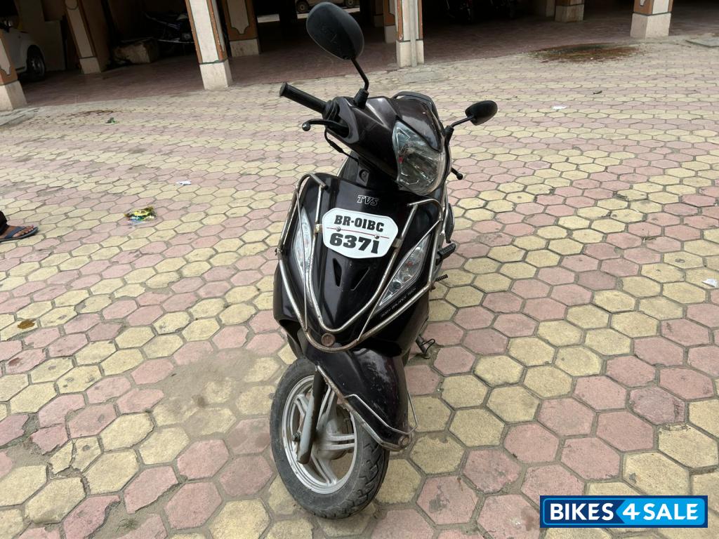 Brown TVS Wego