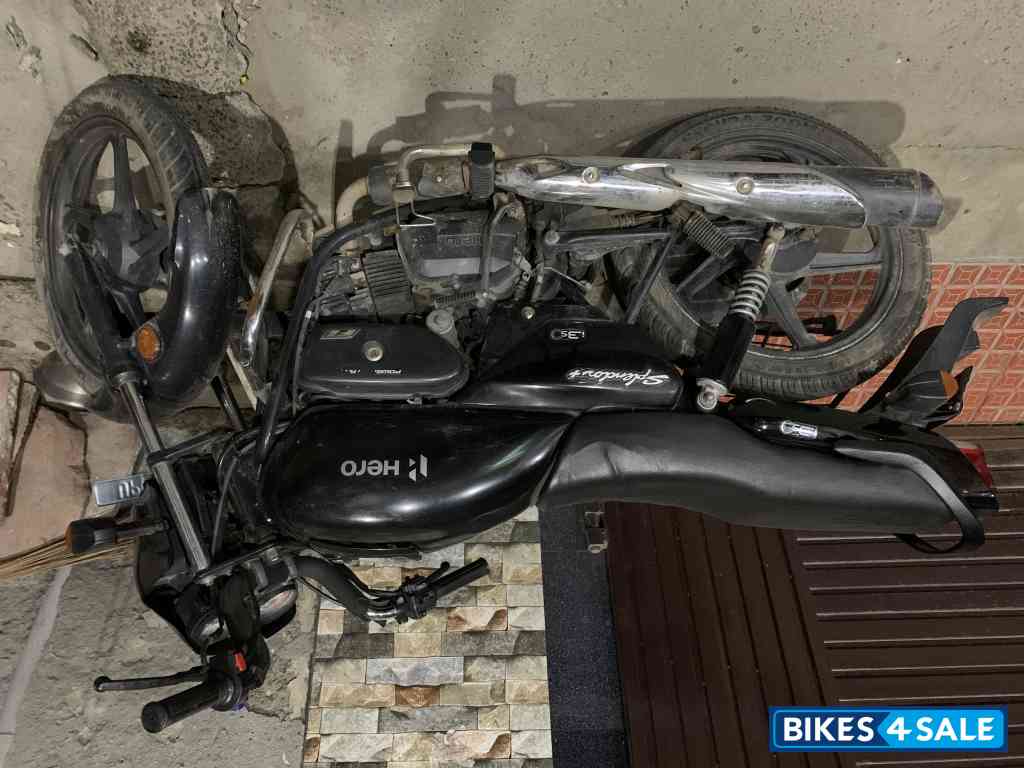 Hero Splendor Plus Black and Accent