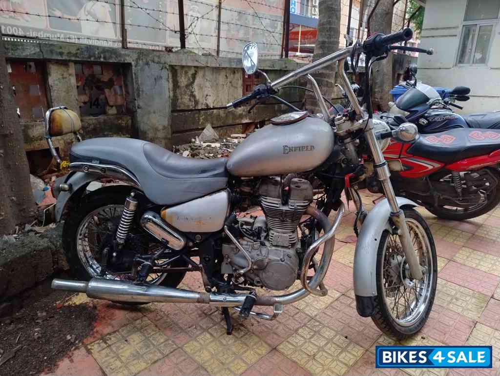 Silver Royal Enfield Thunderbird 350