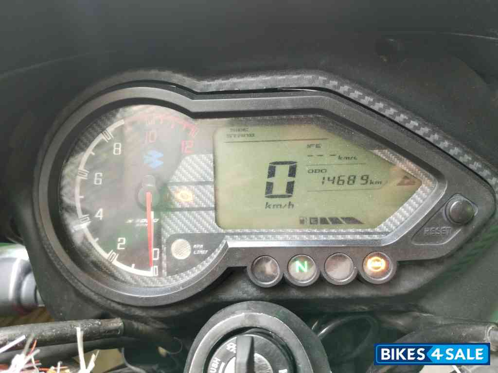 Black And Red Bajaj Pulsar 150 Twin Disc BS6 Black And Red Bajaj Pulsar 150 Twin Disc BS6