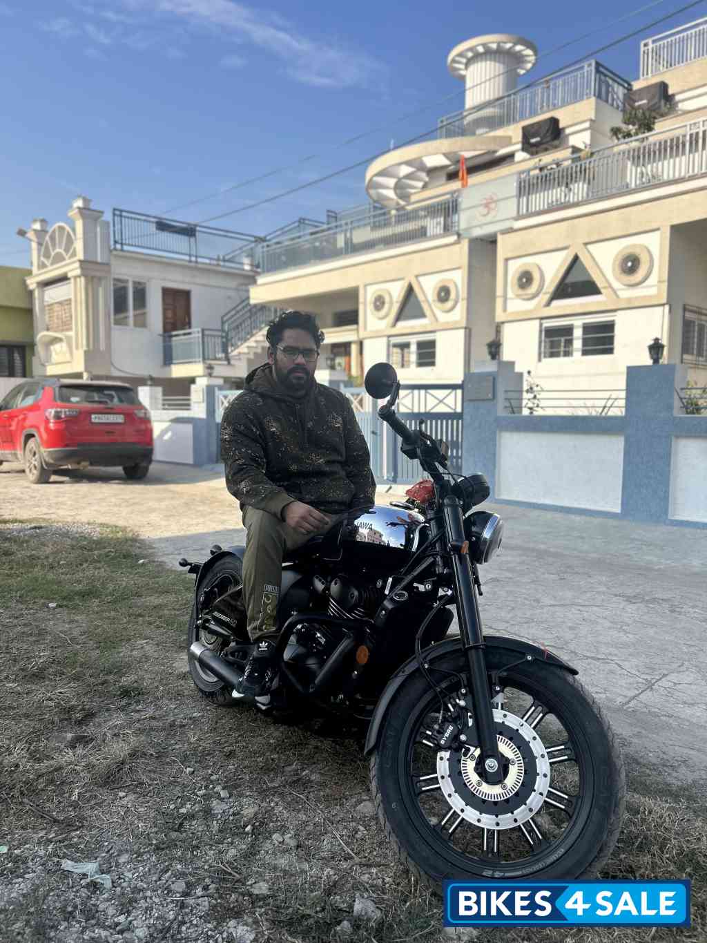 Jawa 42 Bobber Black Mirror