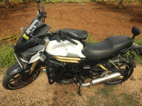 Mahindra Mojo XT 300 2016 Model