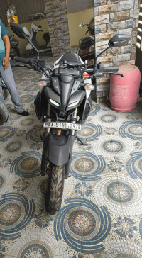 Ice Fluo Vermillion Yamaha MT-15