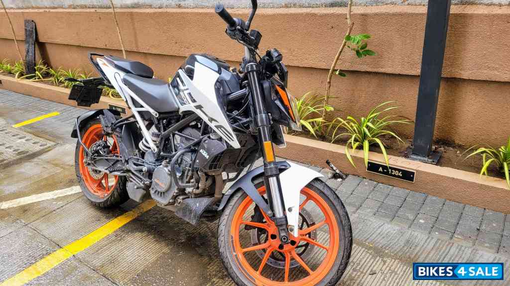 KTM Duke 200