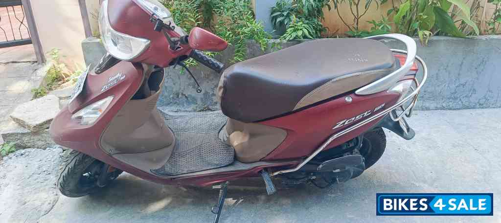 TVS Scooty Zest 110 BS6 TVS Scooty Zest 110 BS6