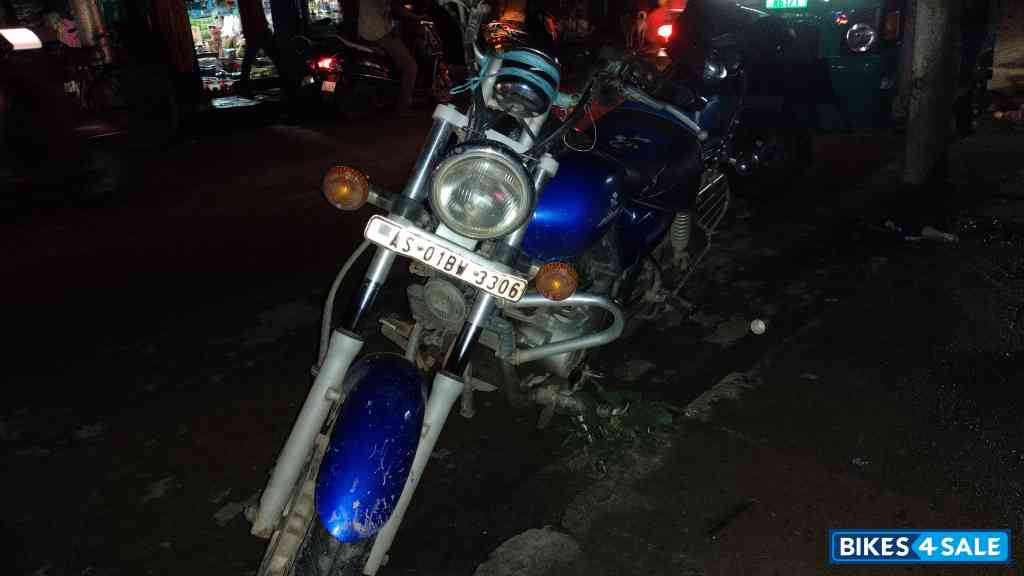 Bajaj Avenger 220 DTS-i Bajaj Avenger 220 DTS-i