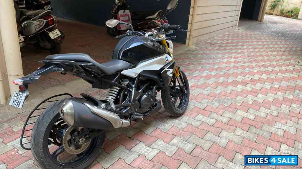 Cosmic Black BMW G 310 R Cosmic Black BMW G 310 R